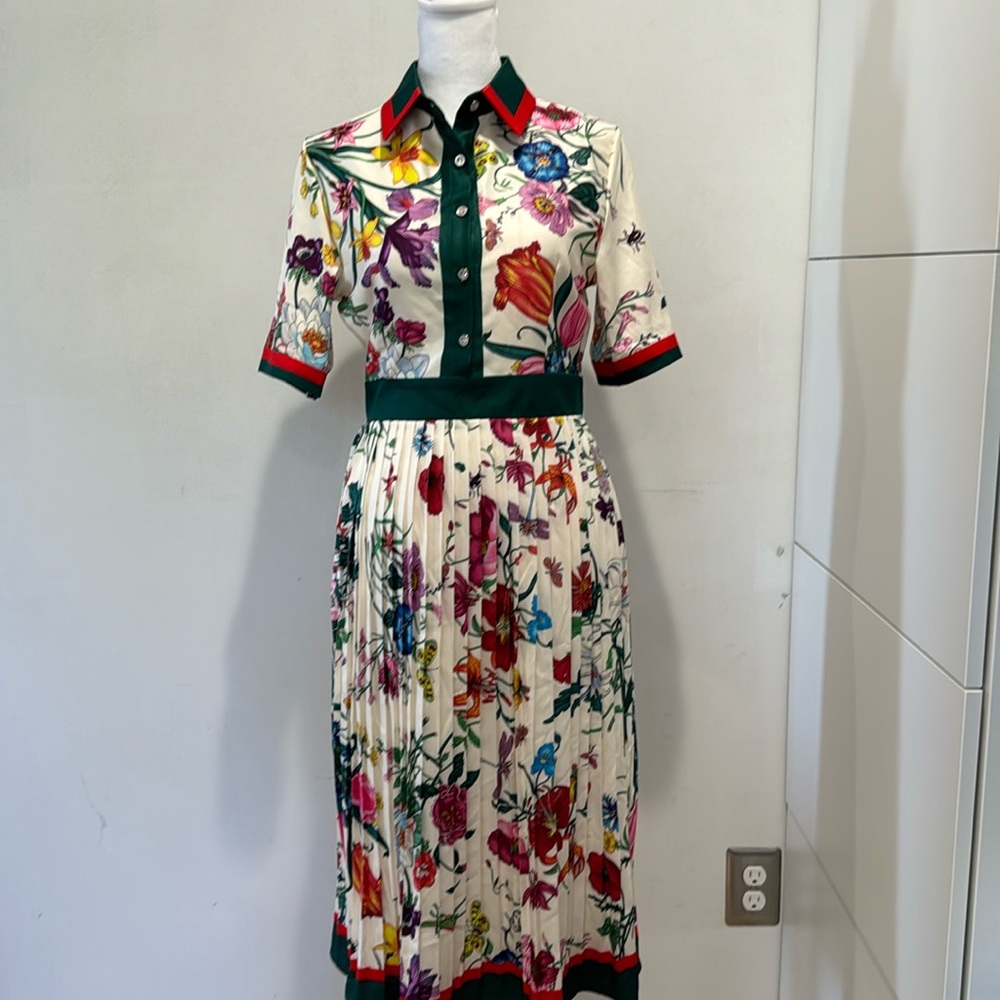 Beautiful New Floral Butterflies Gucci-Style Dress With Red Green Striped Collar